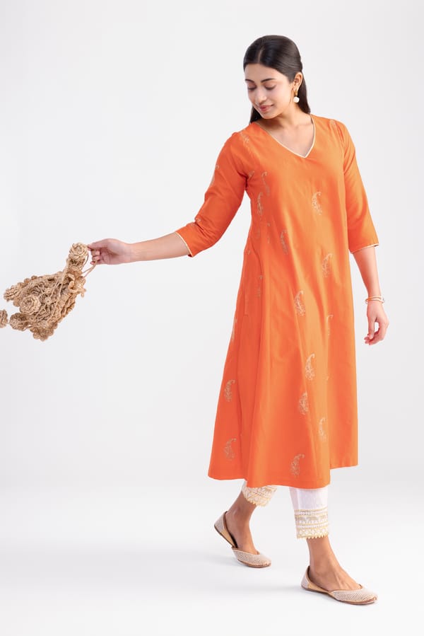 Elegance Paisley Set — Pooja Aggarwal