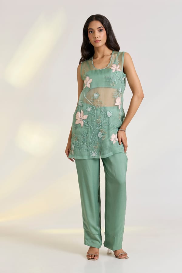 Vire Embroidered Set — EWOKE STUDIO