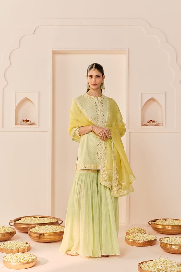 YASNEEN - SHORT KURTA WITH GARARA AND DUPATTA — Sheetal Batra