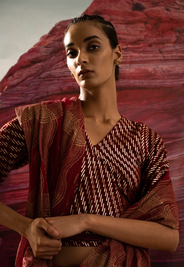 Gold - Maroon Wavy Block Printed Kota Saree with Blouse Fabric — Banana Labs