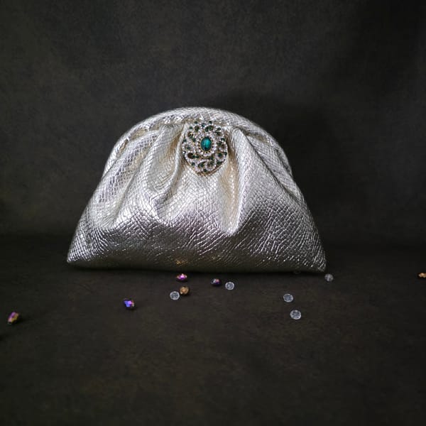 Victorian Pouchette - Gold — Adwita
