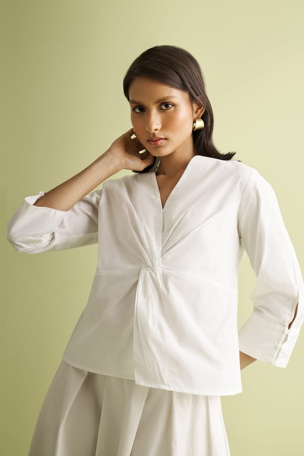 Front Twist Top — REISTOR