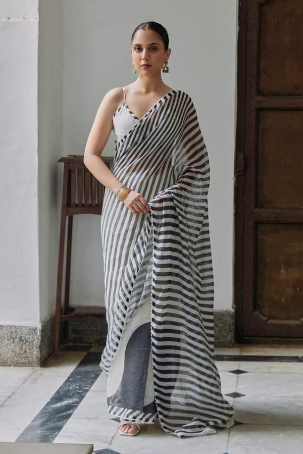 The Madelief Colour Block Linen Saree — YELL