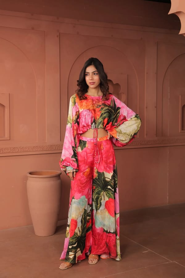 Bageecha - Slouch Crop Top with Pants — Surkh Syahi