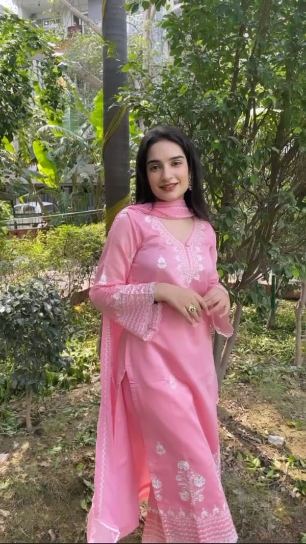 Pink Chanderi Straight Kurta Set with Thread Embroidery — NARAYANI VASTRA
