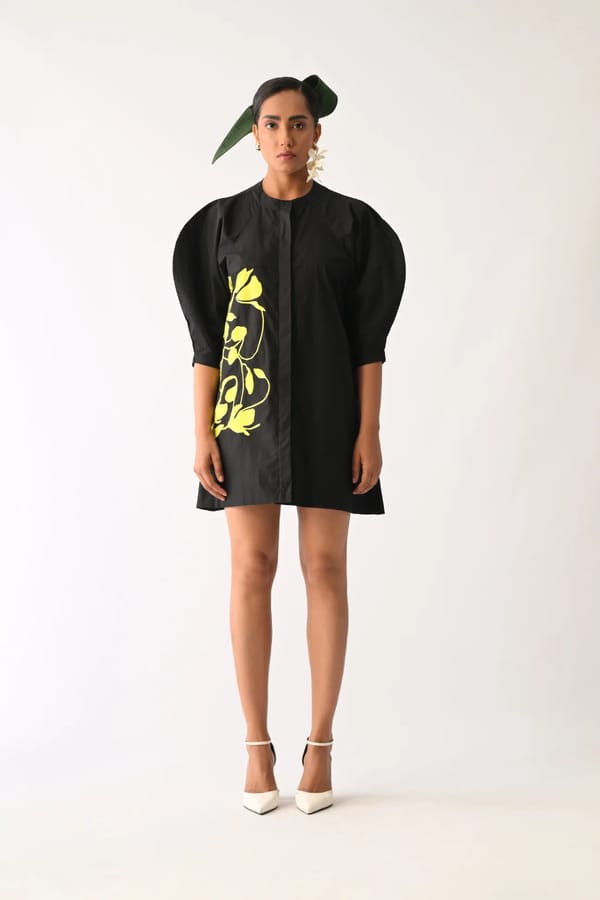 Mono Black Bubble Sleeve Dress — Ofrida