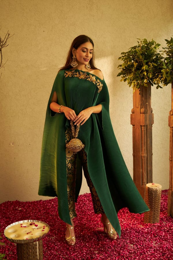 Green Pleated Cape and Brocade Pants Co-ord Set — TASUVURE
