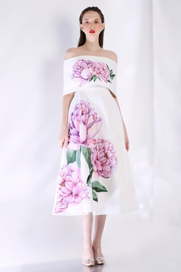 Off-White Fit and Flare Midi Dress with Floral Applique — OZEQO