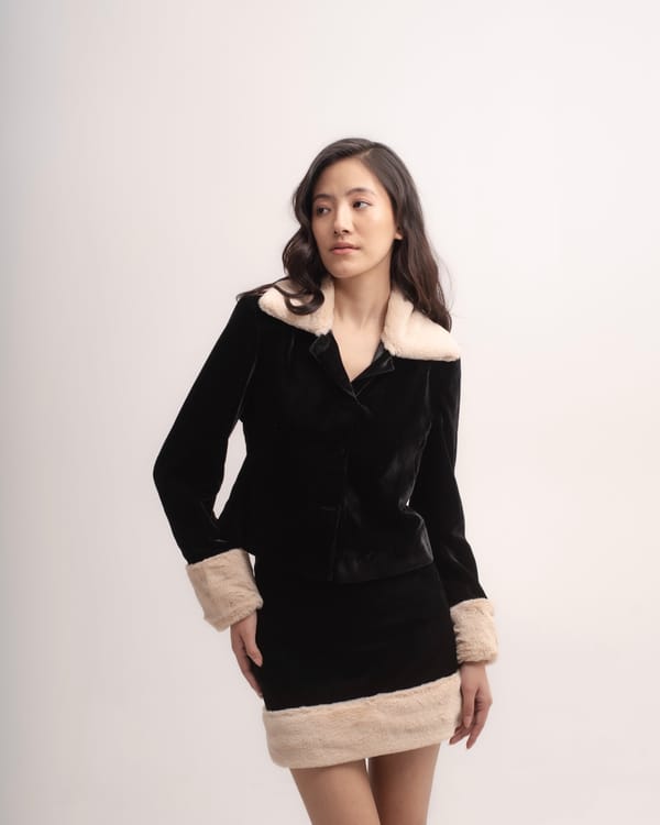 Black Silk Velvet Blazer with Faux-Fur Collar — MAGIA