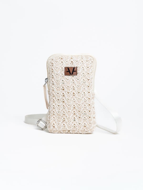 Chic ivory mobile pouch — Avake