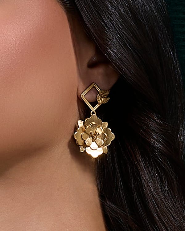 Mysa Petal studs — Trinkets by Qunic