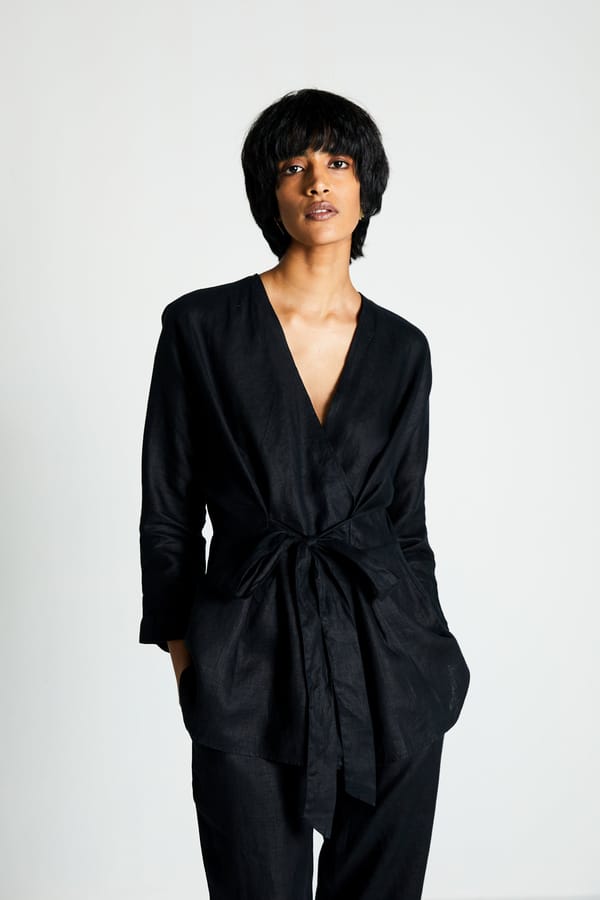 Power Moves Shirt in Black — REISTOR
