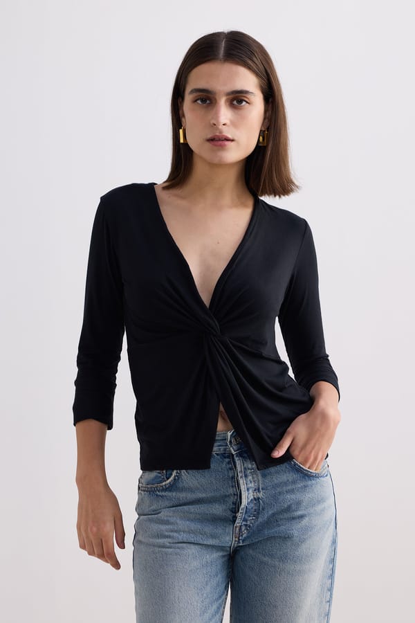 Twist Front Knit Shirt — REISTOR