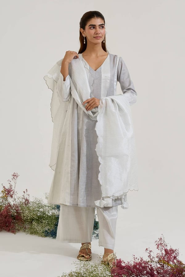 Silver Rose Dupatta — Nero India