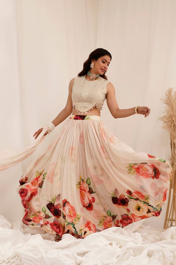Gul Dasta Lehenga Set — Surkh Syahi