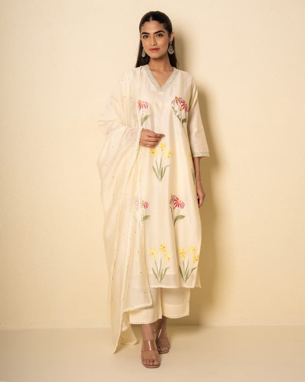 Spring Ivory Chanderi Floral Embroidered Suit Set (Set Of 3) — Kameez
