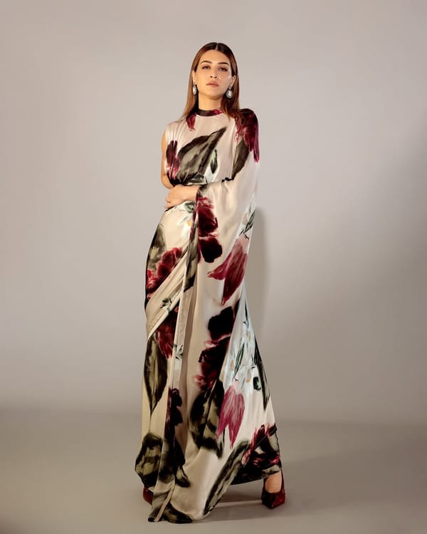 Beige Floral Collared Pallu Saree Set with Belt — STUDIO SURBHI