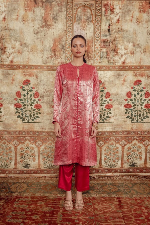 Meera — LABEL NAARITI