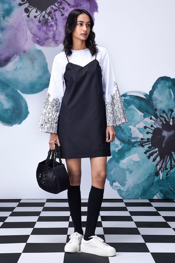 Black White Layered Relaxed Fit Mini Dress with Flared Sleeves — Genes Lecoanet Hemant