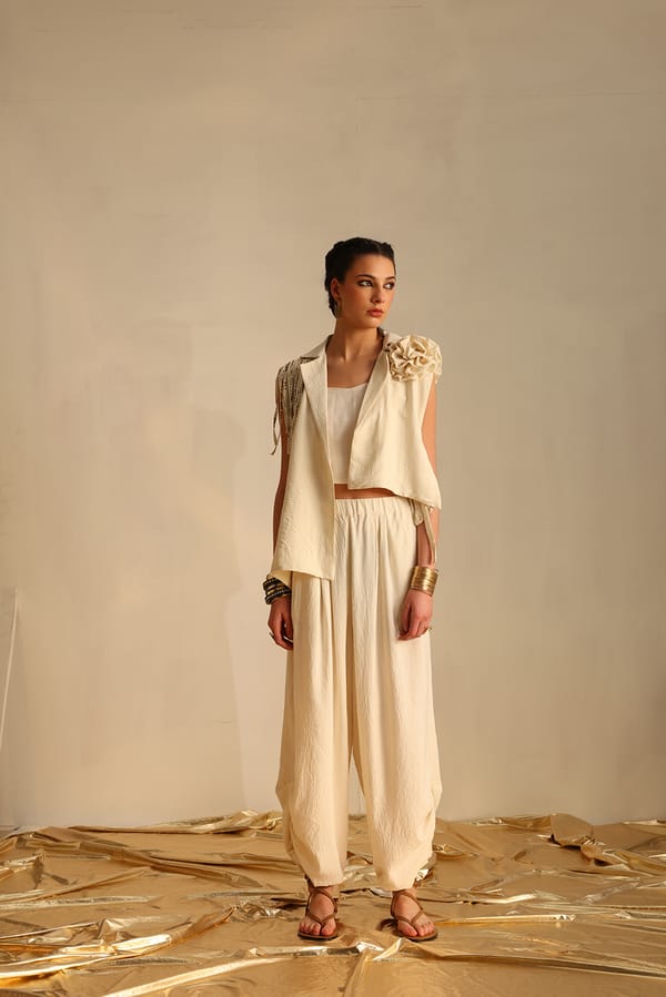 Off-White 3-Piece Vest and Wide-Leg Pants Co-ord Set — EnEch