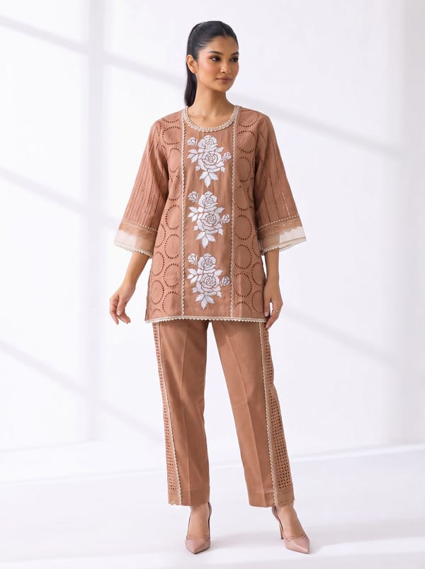 Brown Linen Straight Kurta Set with Cutwork Detail — BUMBLEBEE