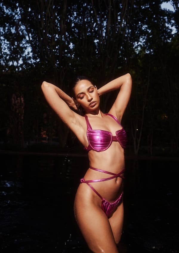 Pink Me Up Buttom — IT Girl