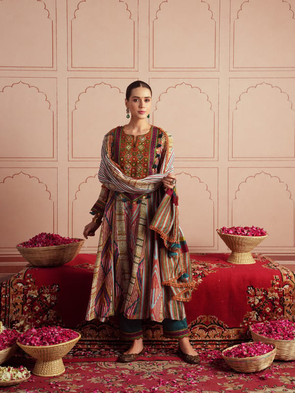 SARA KALIDAAR KURTA WITH PANT & DUPATTA — TASHA INDIA