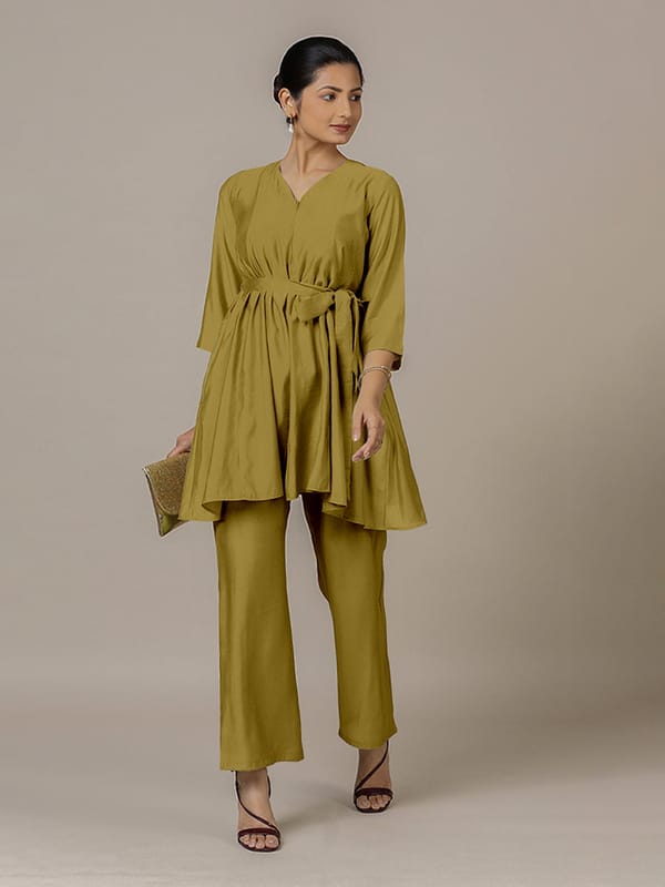 Tuhi Rozaana Kurta Set — BINKS