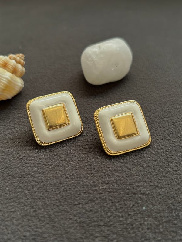 Betty Earrings — Amossh