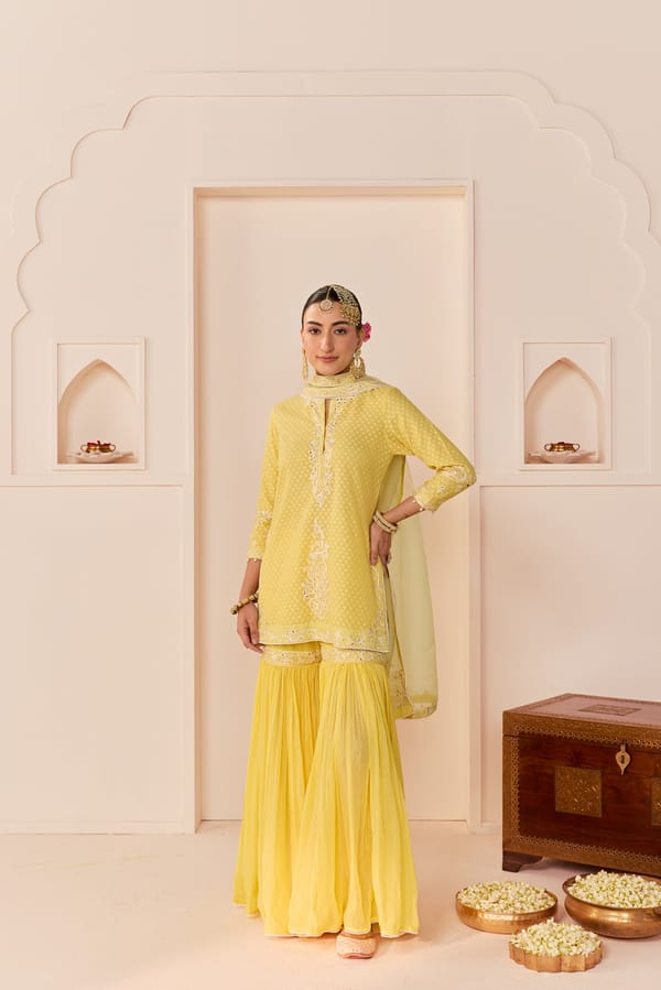 YASNEEN - SHORT KURTA WITH GARARA AND DUPATTA — Sheetal Batra