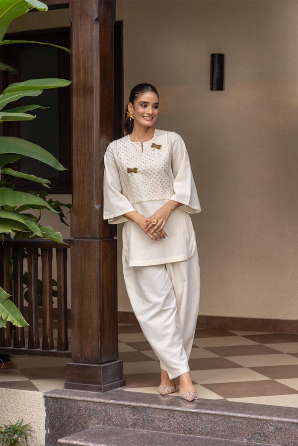Ivory Embroidered Yoke Kurta Set with Pants — Eko Clothing