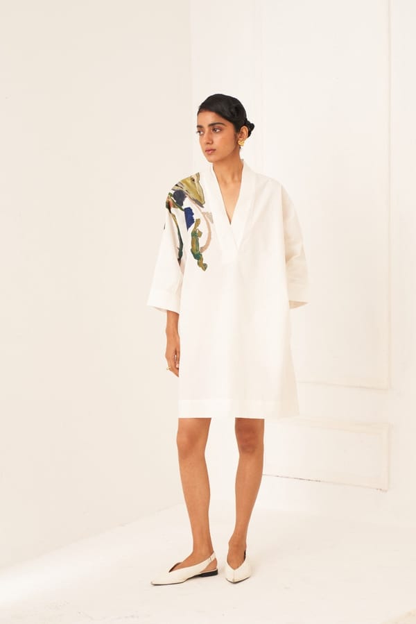 Ivory V-Neck Knee-Length Shift Dress with Shoulder Applique — Ofrida