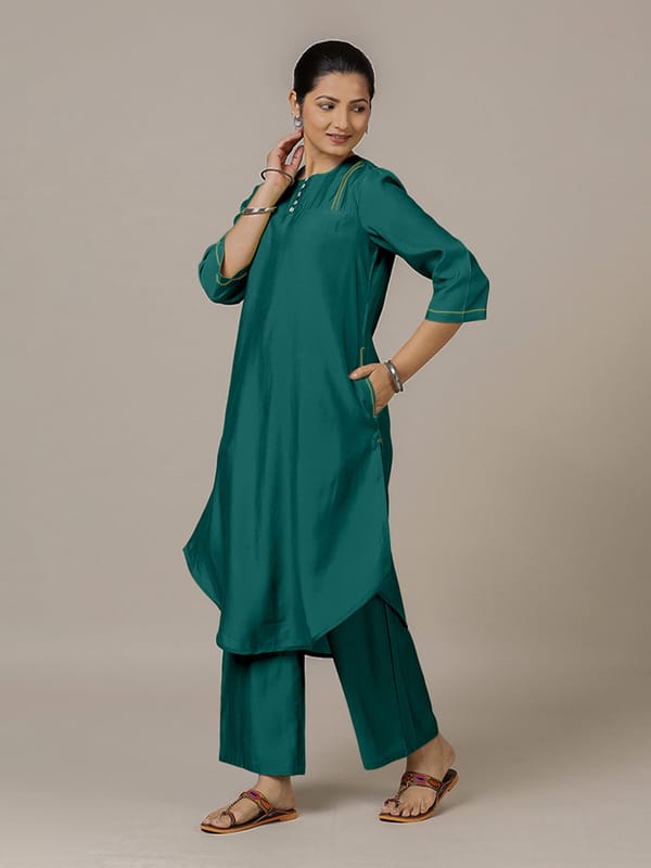 Urvi Rozaana Kurta — BINKS