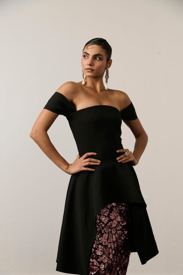 Black Off-Shoulder Corset High-Low Flared Top — Label IRIS