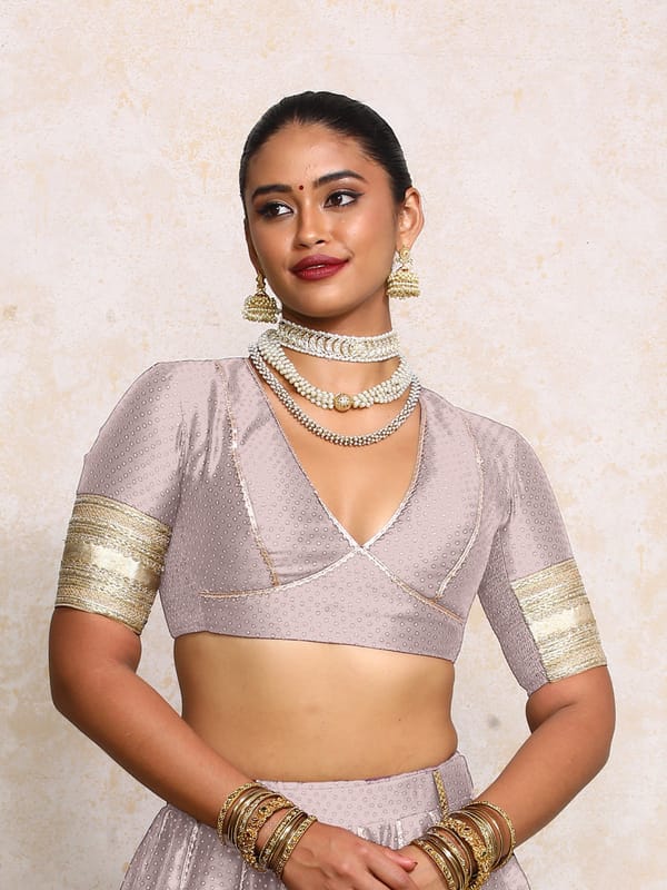 Elira Tyohaar — BINKS