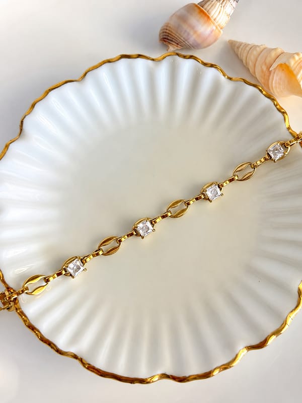 Savannah Gold Princess-Cut Mariner Link Bracelet — Amossh