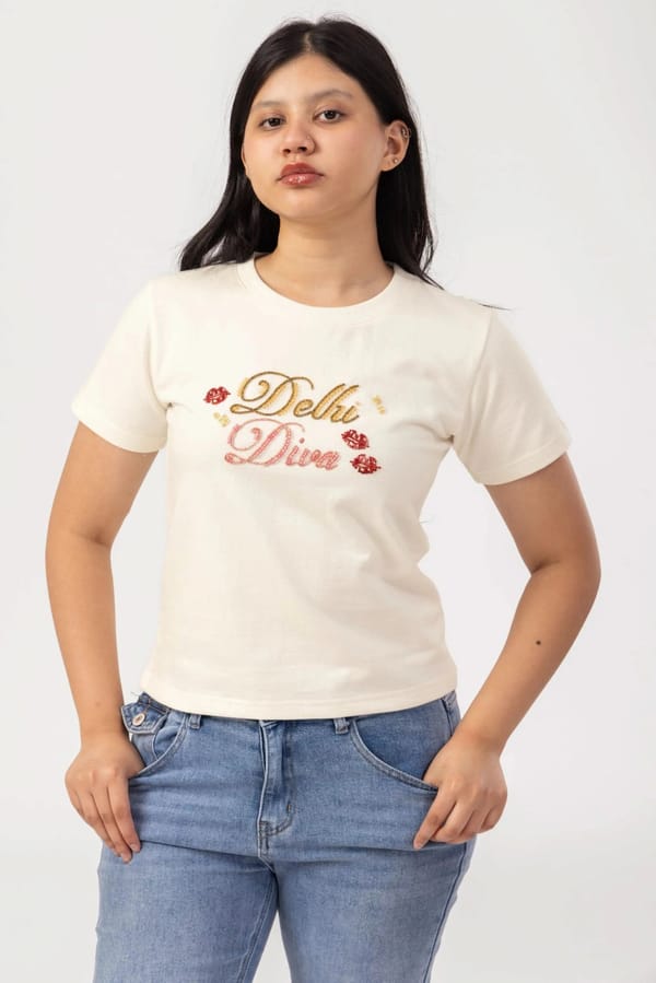 Delhi Diva Classic Tee — Past Modern
