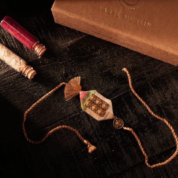 Turtle Sqaure Rakhi — LABEL MUSLIN