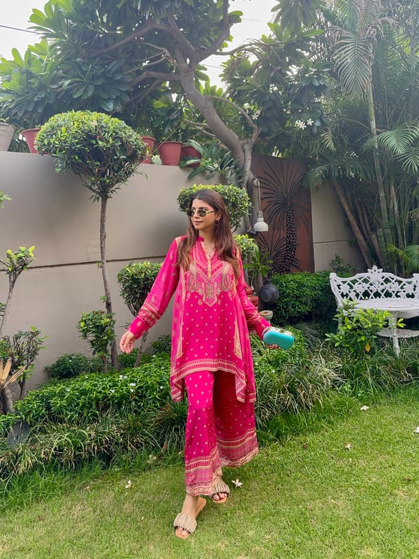 Pink Neck-Embroidered Tunic and Palazzo Co-ord Set — NEETIKA CHOPRA