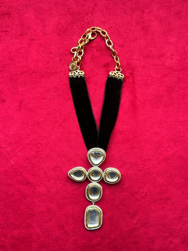 Polki Cross Ayesha Choker — Valliyan