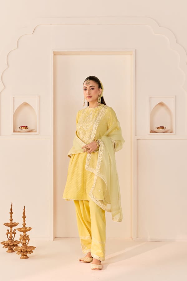 NIDA - SHORT CHOGA WITH FARSHI SALWAR AND DUPATTA — Sheetal Batra