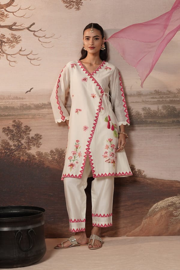 Mahira — SURABHI ARYA