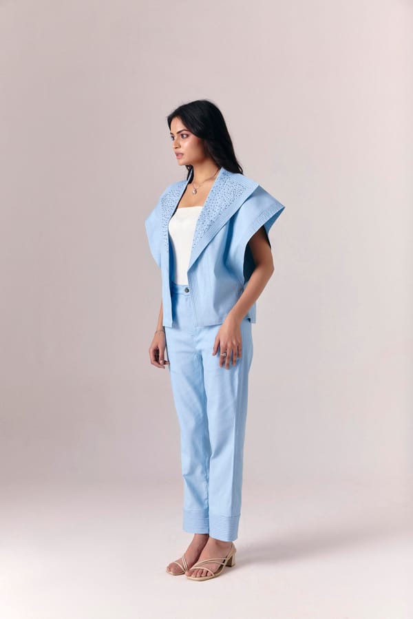 Light Blue Cropped Denim Jacket with Studded Lapel — Savaaya