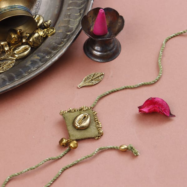 Shell Shine Rakhi — LABEL MUSLIN