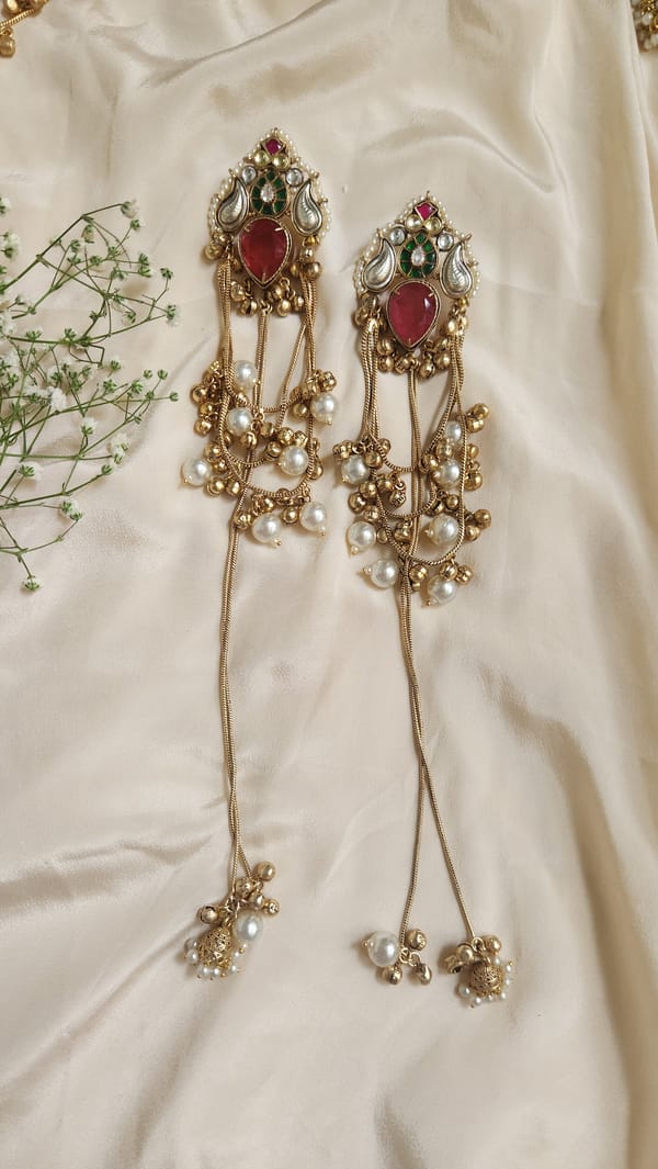 Ishq Earrings — Viana Jewels