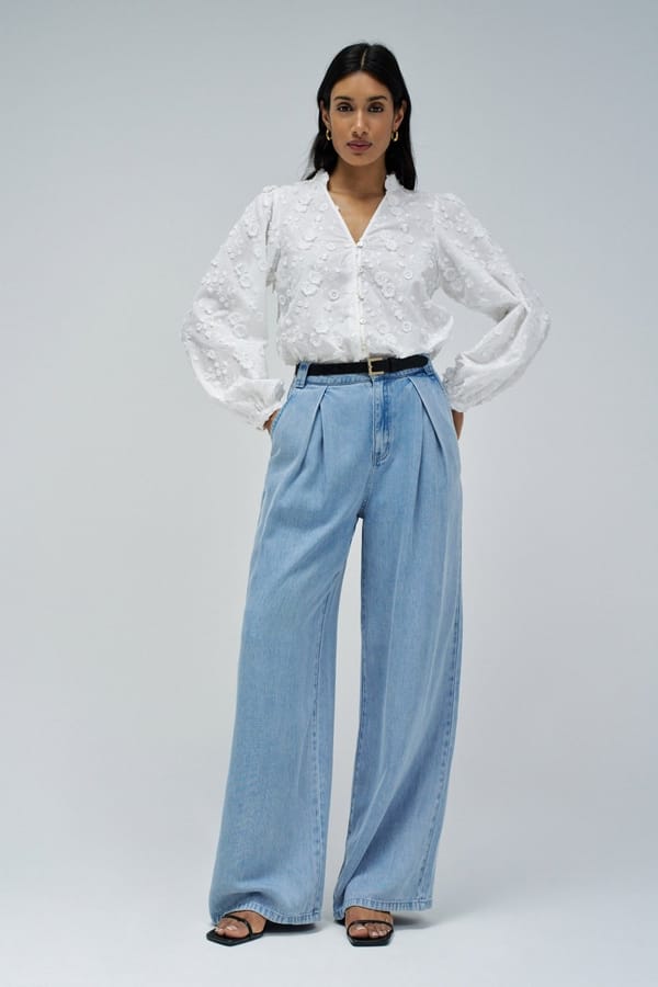 Light Pearl White 3D Floral Embroidered Blouse — SALSA JEANS