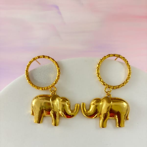 Ele Wink Danglers — Aditi Bhatt