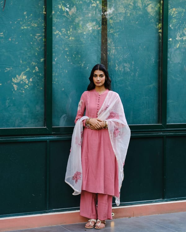 Elegant Viscose Blend Kurta Set With Organza Dupatta — Truly SMA