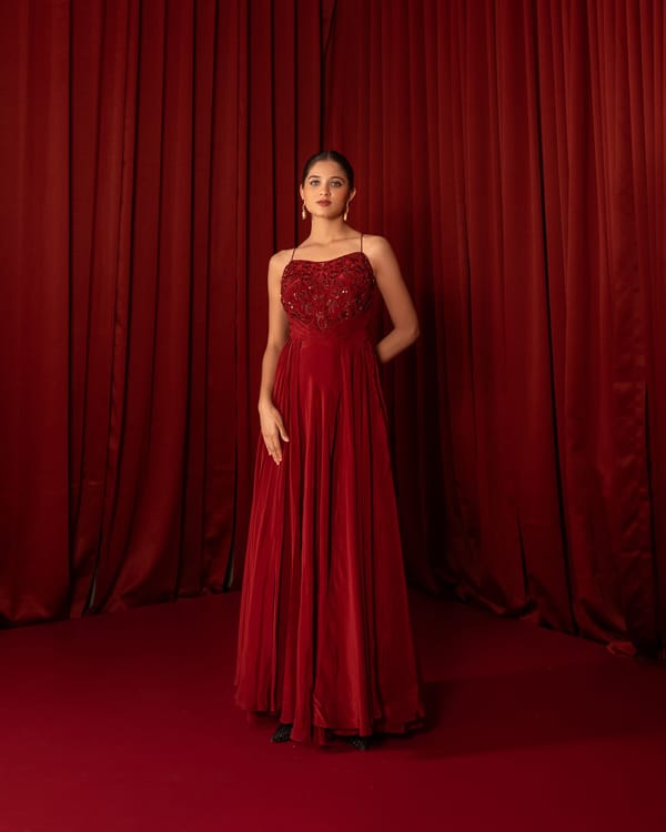 Maroon Sweetheart Neck Embellished Maxi Gown — QUNIC