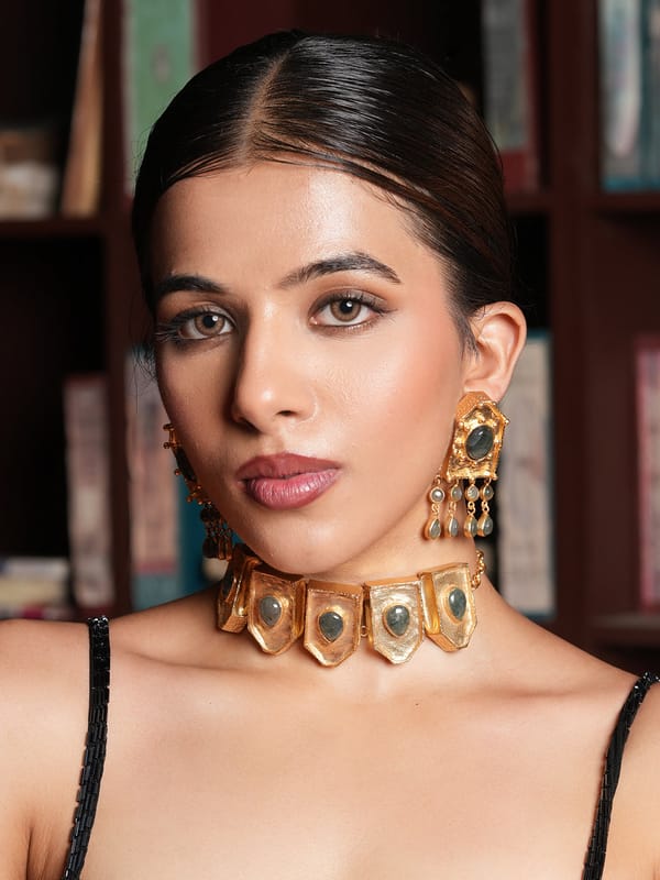 Elegant Gold Polished Choker — Cao Jewellery